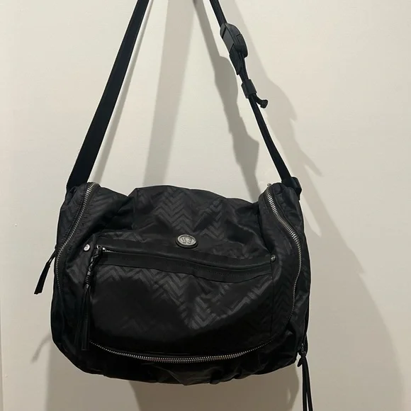 lululemon athletica | Bags | Lululemon Black Cross Body Messenger Bag |  Poshmark